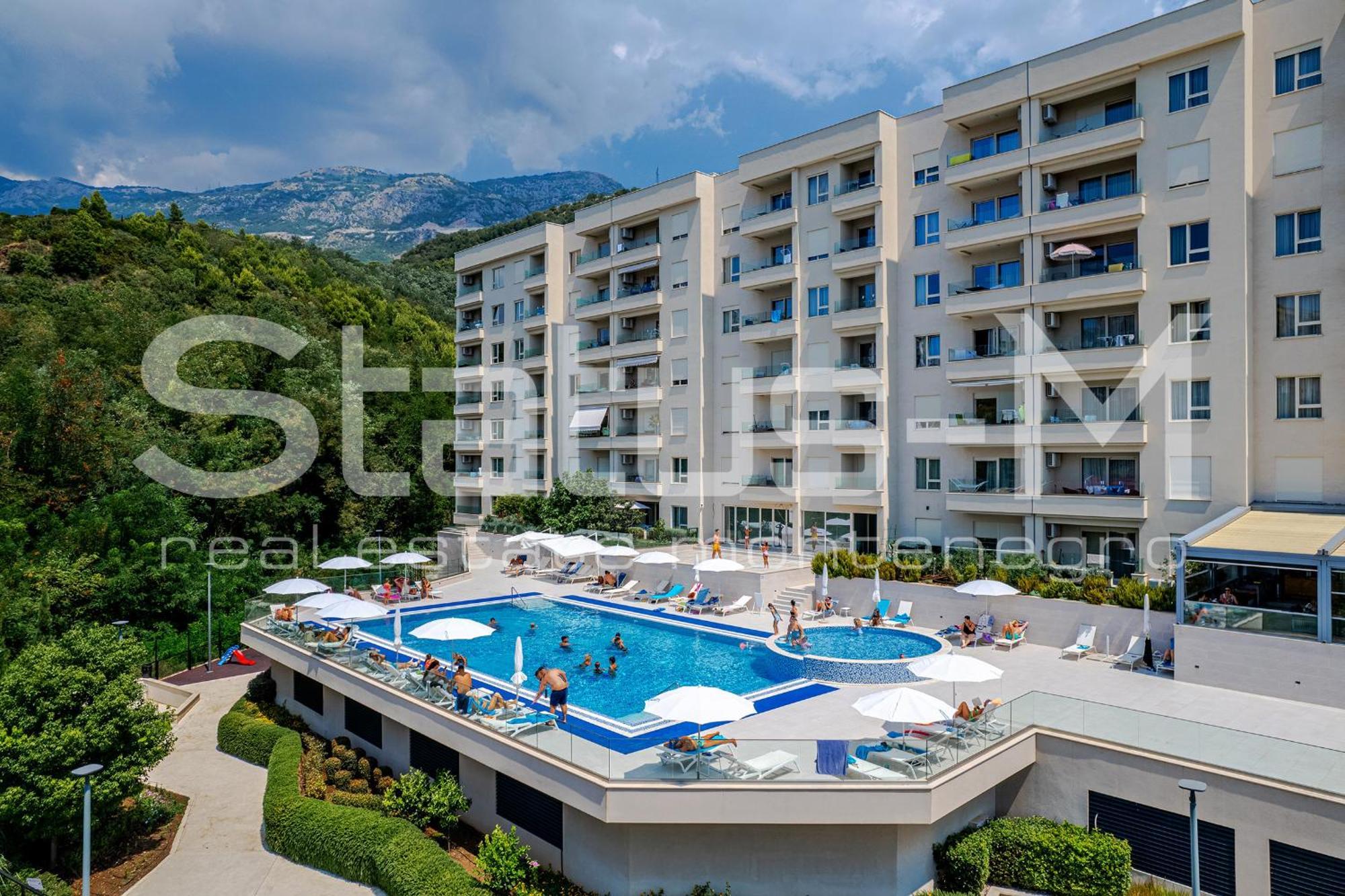 Status-M Apartments Becici  Exterior photo